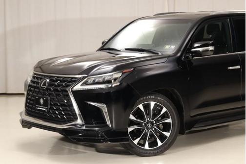 2021 Lexus LX 570 Three-Row