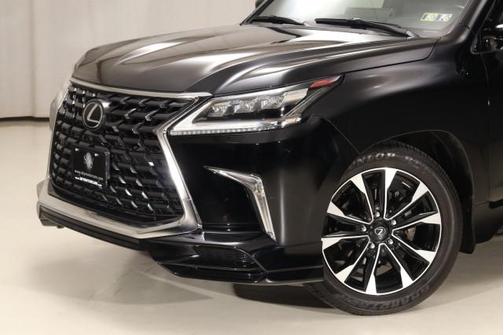 2021 Lexus LX 570 Three-Row