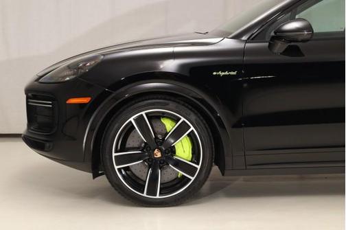 2023 Porsche Cayenne E-Hybrid S