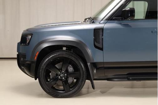 2023 Land Rover Defender 110 X-Dynamic SE