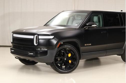 2023 Rivian R1S Adventure