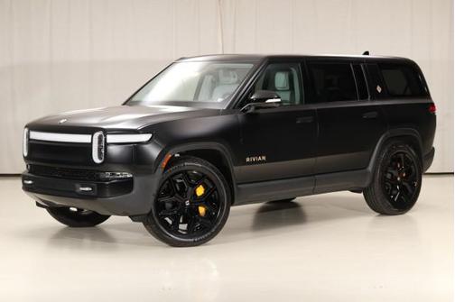 2023 Rivian R1S Adventure