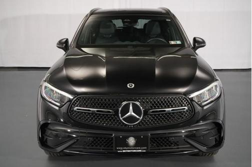 Black 2024 Mercedes-Benz GLC 300 4MATIC