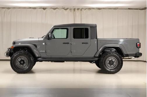 2022 Jeep Gladiator Overland