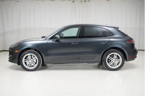 2023 Porsche Macan AWD