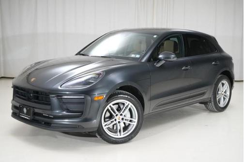 2023 Porsche Macan AWD