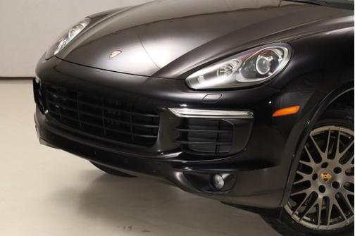 2018 Porsche Cayenne Platinum Edition