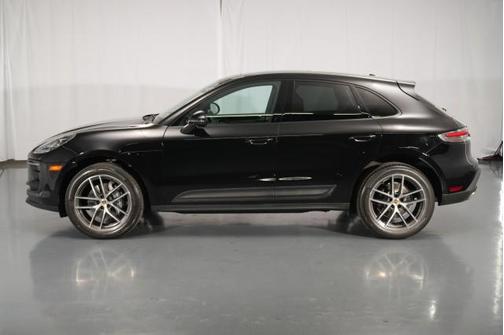 Black 2022 Porsche Macan Macan