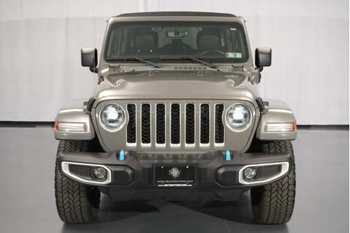 Sting-Gray Clearcoat 2022 Jeep Wrangler Unlimited 4xe Sahara