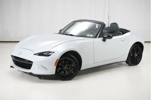2019 Mazda MX-5 Miata Sport