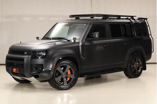 2023 Land Rover Defender 130 SE