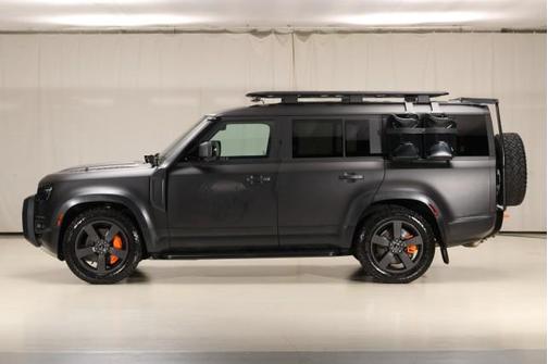 2023 Land Rover Defender 130 SE