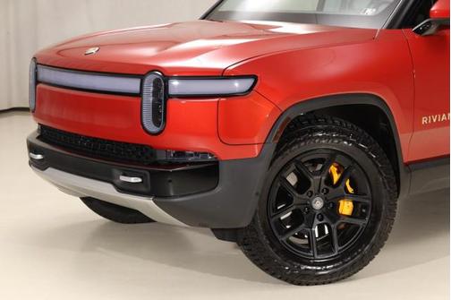 2023 Rivian R1S Adventure