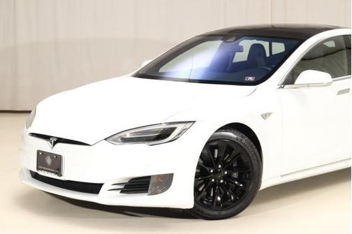 2016 Tesla Model S 85D