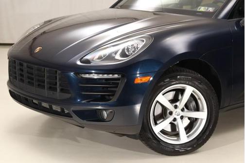 2017 Porsche Macan Base