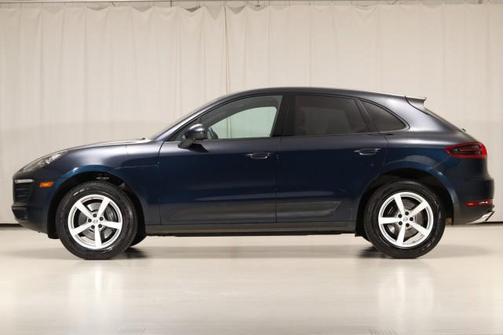 2017 Porsche Macan Base
