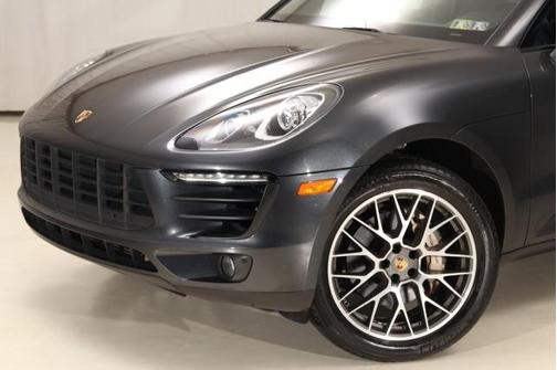 2018 Porsche Macan Base