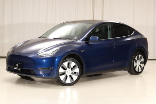 2022 Tesla Model Y Long Range Dual Motor All-Wheel Drive