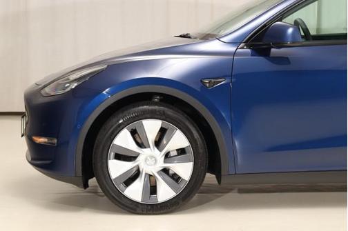 2022 Tesla Model Y Long Range Dual Motor All-Wheel Drive