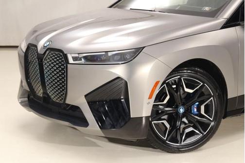 2023 BMW iX M60