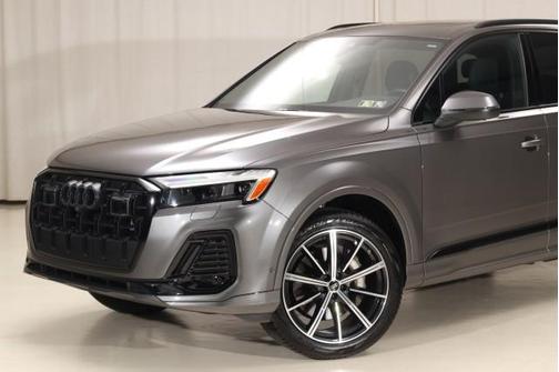 2025 Audi Q7 45 Premium Plus