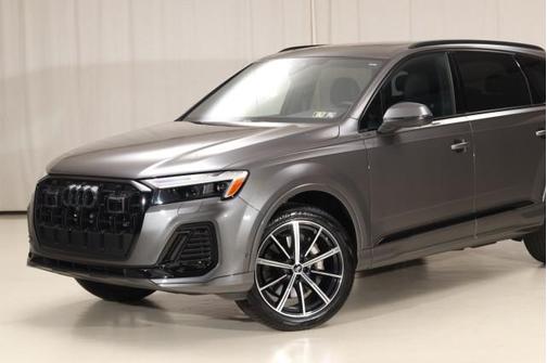 2025 Audi Q7 45 Premium Plus