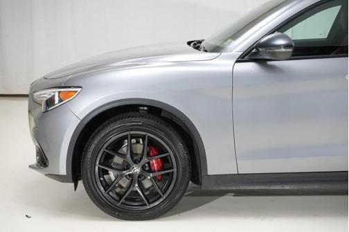 2019 Alfa Romeo Stelvio Ti Sport