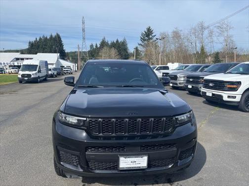 2025 Jeep Grand Cherokee L Altitude