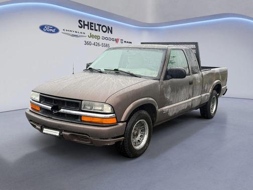 1999 Chevrolet S-10 LS Extended Cab