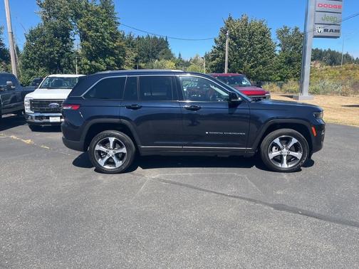 2023 Jeep Grand Cherokee 4xe Base