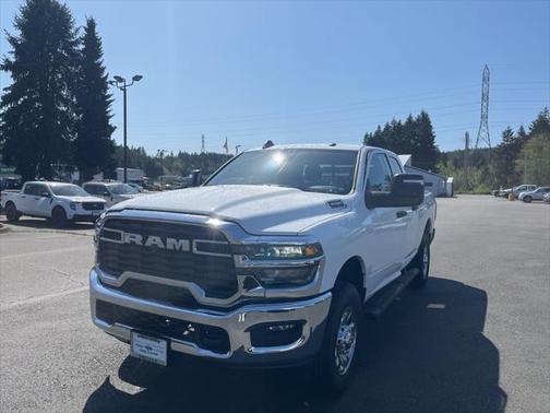 2025 RAM 3500 Tradesman Crew Cab 4x4 6'4' Box