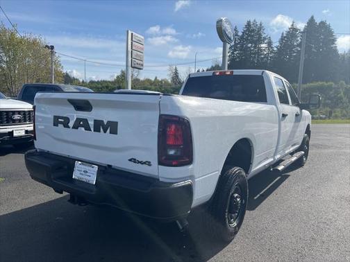 2025 RAM 2500 Tradesman Crew Cab 4x4 8' Box