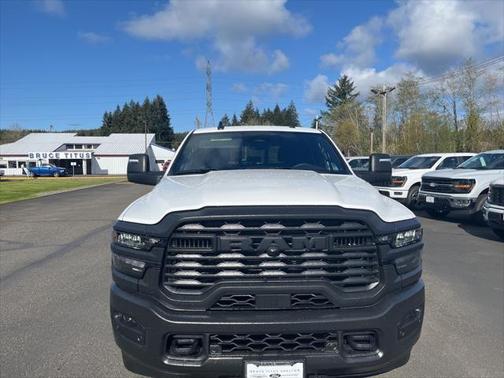 2025 RAM 2500 Tradesman Crew Cab 4x4 8' Box