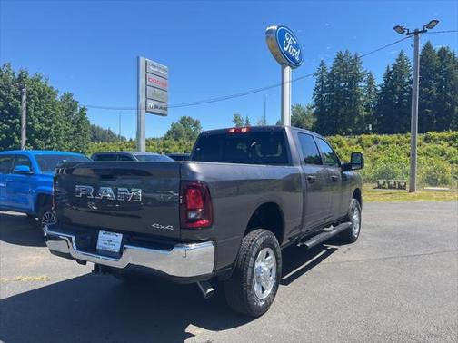 2025 RAM 2500 Tradesman Crew Cab 4x4 6'4' Box