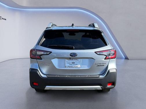 2025 Subaru Outback Touring