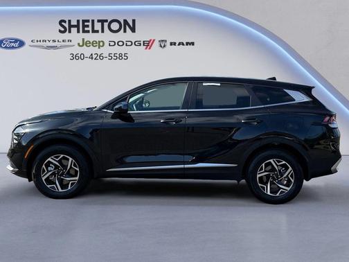 Fusion Orange 2024 Kia Sportage LX