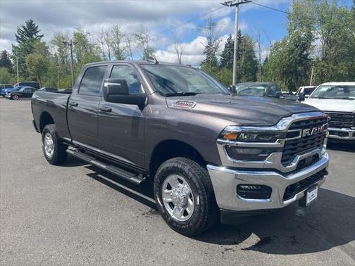 2025 RAM 3500 Tradesman Crew Cab 4x4 6'4' Box