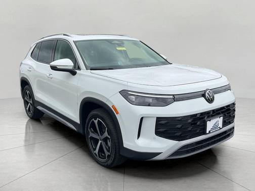 Pure White 2026 Volkswagen Tiguan 2.0T SE 4MOTION