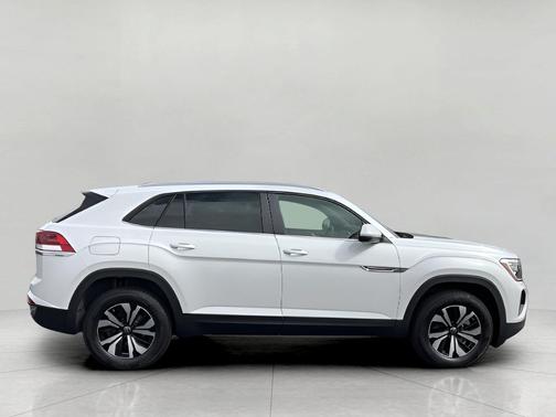 2026 Volkswagen Atlas Cross Sport 2.0T SE