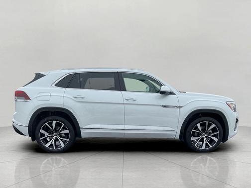 opal white pearl 2026 Volkswagen Atlas Cross Sport 2.0T SEL Premium
