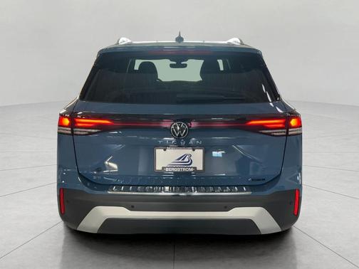 monterey blue pearl 2026 Volkswagen Tiguan 2.0T SE