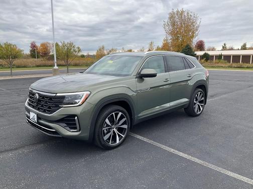 2026 Volkswagen Atlas Cross Sport 2.0T SEL Premium