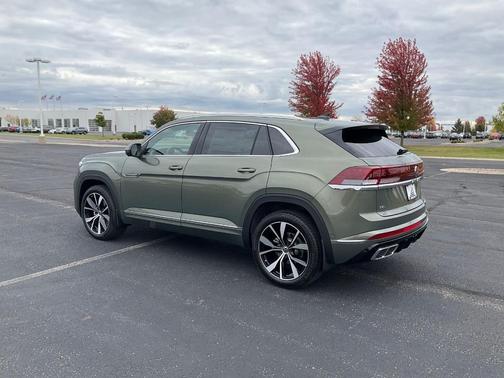 2026 Volkswagen Atlas Cross Sport 2.0T SEL Premium