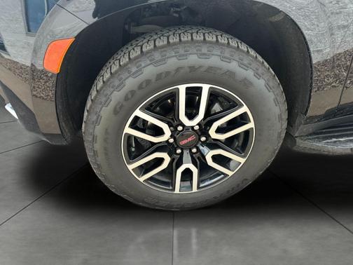 2021 GMC Yukon 4WD AT4