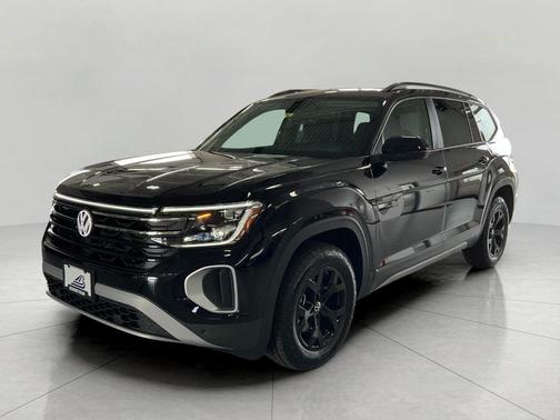 Deep Black Pearl 2026 Volkswagen Atlas Peak Edition