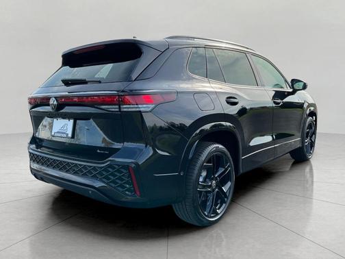 2025 Volkswagen Tiguan 2.0T SE R-Line Black 4MOTION