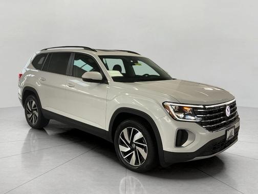 2026 Volkswagen Atlas 2.0T SE w/Technology 4MOTION