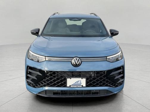 2026 Volkswagen Tiguan 2.0T SE R-Line Black 4MOTION