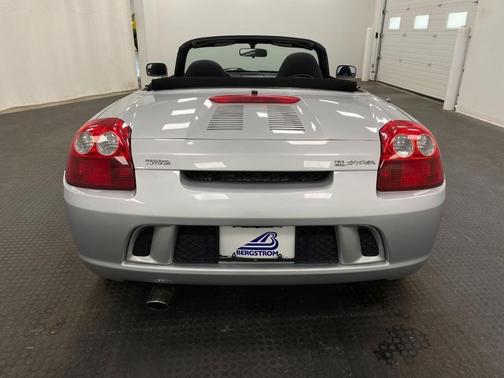 2004 Toyota MR2 2dr Conv Manual
