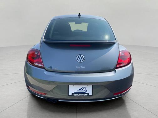 2017 Volkswagen Beetle 1.8T SE